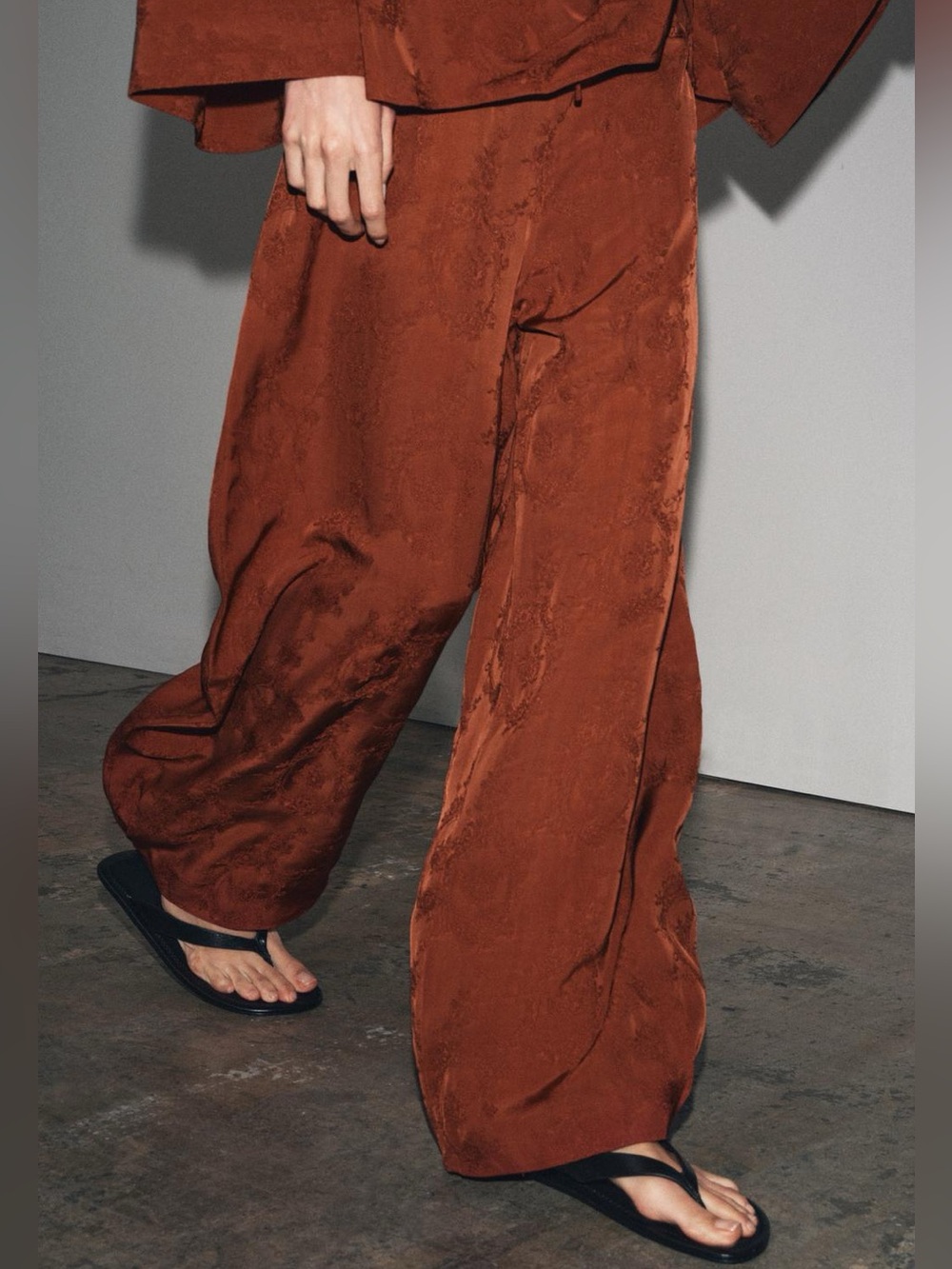 NWT. Zara ZW Collection Russet Viscose Jacquard Trousers. Size XS. - Picture 1 of 12